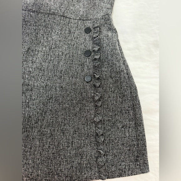 LOFT Gray Sleeveless Dress - Picture 3 of 6